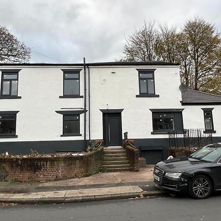 Oyo The Pleasant House Hotel Manchester Exterior photo